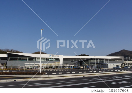 建設中の北陸新幹線　越前たけふ駅と道の駅　2023年3月 101657603
