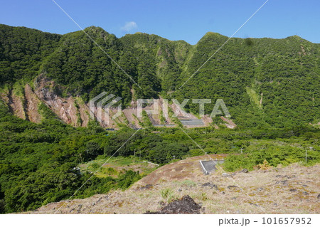 Remote and isolated hidden island Aogashima island in Tokyo, Japan 101657952