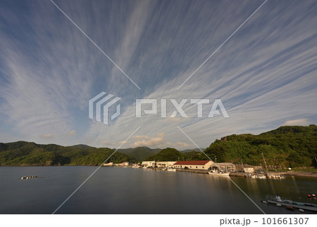 夕暮れの加賀漁港 夕暮れの加賀漁港 101661307