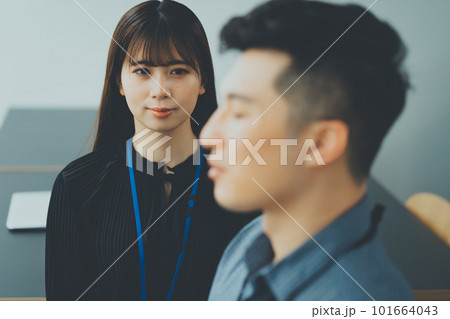 office worker 101664043