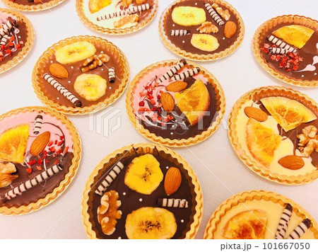 バレンタインの手作り簡単チョコレート 101667050