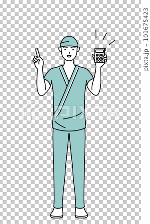 電卓を持って指さす男性入院患者 101675423