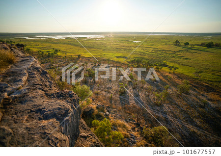 日が傾くカカドゥ国立公園の絶景 日が傾くカカドゥ国立公園の絶景 101677557
