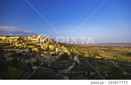 Gordes small medieval town in Provence, Luberon, Vaucluse, France 101677773