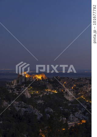 Medieval castle and village, Les Baux-de-Provence, Alpilles mountains, Provence, France 101677782