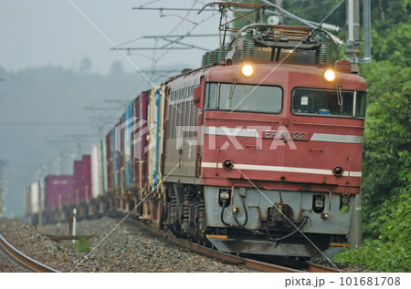 北陸本線　細呂木ー芦原温泉　JR貨物　EF81-122（富山） 101681708