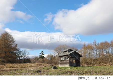 北海道　別海　旧標津線奥行臼駅　風呂場 101687917