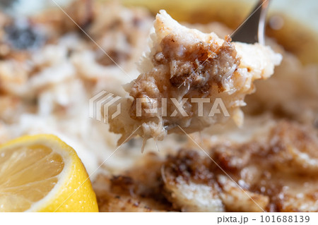 ヒラメのムニエル 101688139