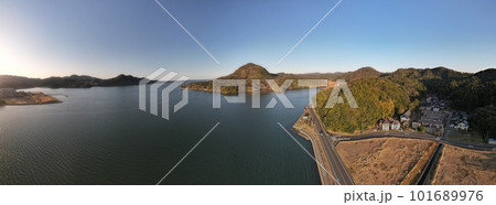 山陰海岸国立公園 久美浜湾とかぶと山 国道178号線 ドローン空撮 山陰海岸国立公園 久美浜湾とかぶと山 国道178号線 ドローン空撮 101689976