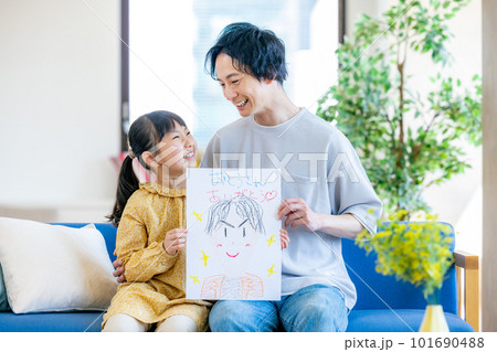 父の日 娘 親子 父の日 娘 親子 101690488
