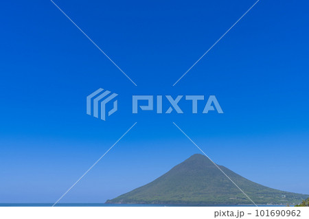 《鹿児島県》長崎鼻・長崎鼻から見た風景 《鹿児島県》長崎鼻・長崎鼻から見た風景 101690962