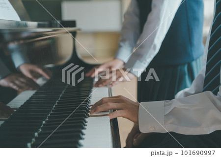 Middle school 101690997