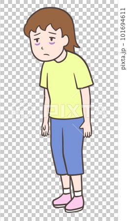 目の下にクマがある猫背の女性、無気力の女性全身 101694611