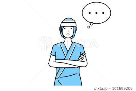 腕を組んで考える頭に包帯を巻いた女性入院患者 101699209