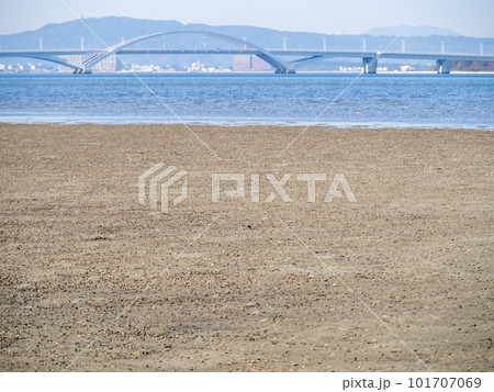 和白干潟(博多湾奥に広がる干潟)。福岡市東区。 101707069