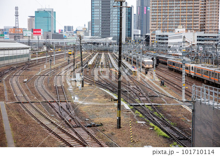 【名古屋車両区】運行を終え車庫へ入る特急しなの 101710114