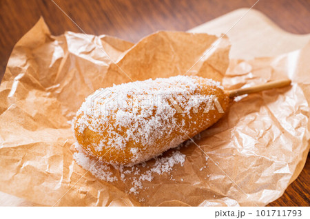 砂糖がけアメリカンドッグ 砂糖がけアメリカンドッグ 101711793