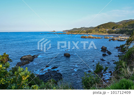 【和歌山・すさみ】美しい星空を見た後に、だんだんと日が昇り明るくなってくる様子がまた綺麗だった。 【和歌山・すさみ】美しい星空を見た後に、だんだんと日が昇り明るくなってくる様子がまた綺麗だった。 101712409