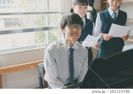 Middle school 101723790