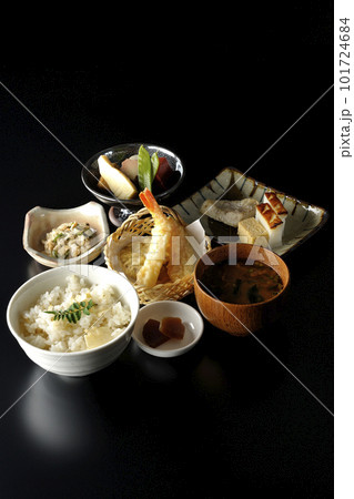 筍ご飯、煮物、天ぷら、定食、京料理、おばんざい、季節料理 101724684