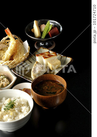 筍ご飯、煮物、天ぷら、定食、京料理、おばんざい、季節料理 101724710