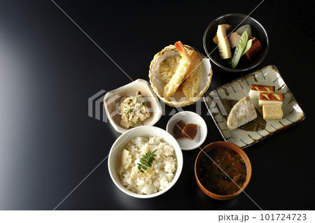 筍ご飯、煮物、天ぷら、定食、京料理、おばんざい、季節料理 101724723