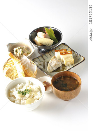 筍ご飯、煮物、天ぷら、定食、京料理、おばんざい、季節料理 筍ご飯、煮物、天ぷら、定食、京料理、おばんざい、季節料理 101725159
