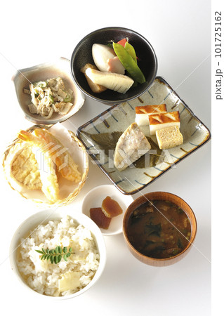 筍ご飯、煮物、天ぷら、定食、京料理、おばんざい、季節料理 101725162