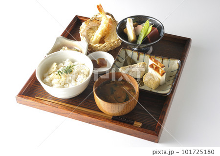 筍ご飯、煮物、天ぷら、定食、京料理、おばんざい、季節料理 101725180