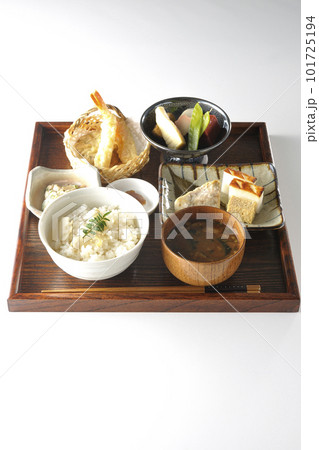 筍ご飯、煮物、天ぷら、定食、京料理、おばんざい、季節料理 101725194