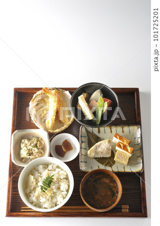 筍ご飯、煮物、天ぷら、定食、京料理、おばんざい、季節料理 101725201