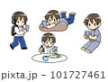 スマホを使っている人 101727461