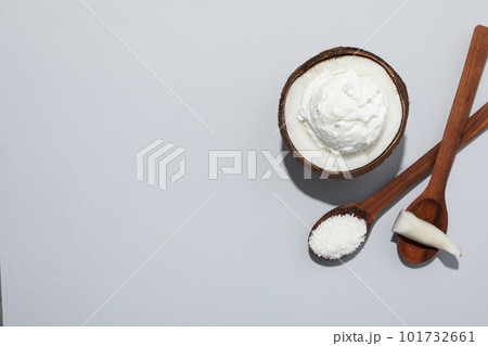 Summer dessert - ice cream, ice cream with coconut Summer dessert - ice cream, ice cream with coconut 101732661