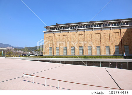 京都市京セラ美術館　京都市美術館　美術館　京都市　観光地 101734433