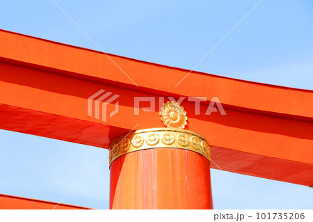 平安神宮 大鳥居 鳥居 平安神宮大鳥居 朱塗り 平安神宮 大鳥居 鳥居 平安神宮大鳥居 朱塗り 101735206