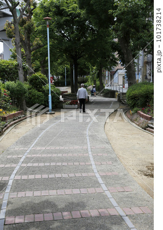 背戸口公園　南海平野線跡　南海平野線線路跡　南海平野線線路跡モニュメント　平野区公園　廃線跡 101738214