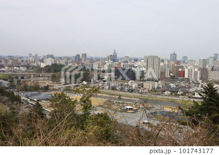 青葉城から見た仙台市街 101743177