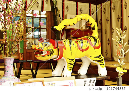 巨大な虎の張り子 少彦名神社 大阪観光スポット 神農さん 炎帝神農 巨大な虎の張り子 少彦名神社 大阪観光スポット 神農さん 炎帝神農 101744885