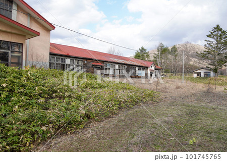 日高町立富岡小学校（廃校） 101745765