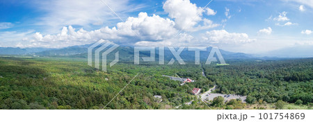 「山梨県」美し森をドローンで空撮 清里 「山梨県」美し森をドローンで空撮 清里 101754869