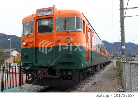 しなの鉄道坂城駅前：169系S51編成静態保存車 101755657