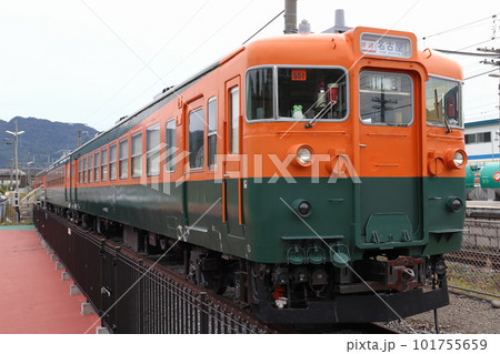 しなの鉄道坂城駅前：169系S51編成静態保存車 101755659