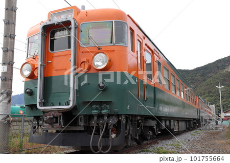 しなの鉄道坂城駅前:169系S51編成静態保存車 しなの鉄道坂城駅前:169系S51編成静態保存車 101755664