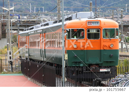 しなの鉄道坂城駅前：169系S51編成静態保存車 101755667