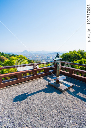 金刀比羅宮(こんぴらさん):展望台から讃岐平野・讃岐富士の眺め 金刀比羅宮(こんぴらさん):展望台から讃岐平野・讃岐富士の眺め 101757898