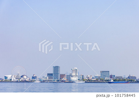 海側から見た名古屋港ガーデンふ頭 海側から見た名古屋港ガーデンふ頭 101758445
