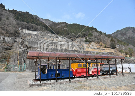 晴れた春の日の神子畑選鉱場跡 晴れた春の日の神子畑選鉱場跡 101759559