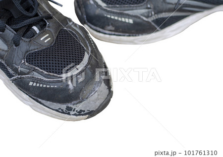 Close up broken old black shoes isolated on white background with clipping path Close up broken old black shoes isolated on white background with clipping path 101761310