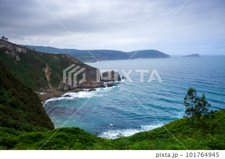 Punta socastro cliffs and Atlantic ocean, Galicia, Spain Punta socastro cliffs and Atlantic ocean, Galicia, Spain 101764945