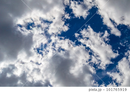 Photography on theme white cloudy sky in unclear long horizon 101765919